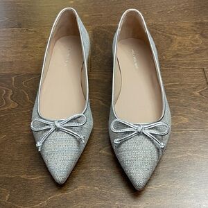 NWOT, Stuart Weitzman GABBY Bow pointed Flats